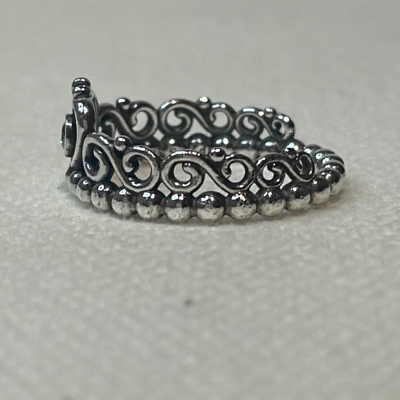 Pandora Princess Tiara Ring - Picture 5 of 9
